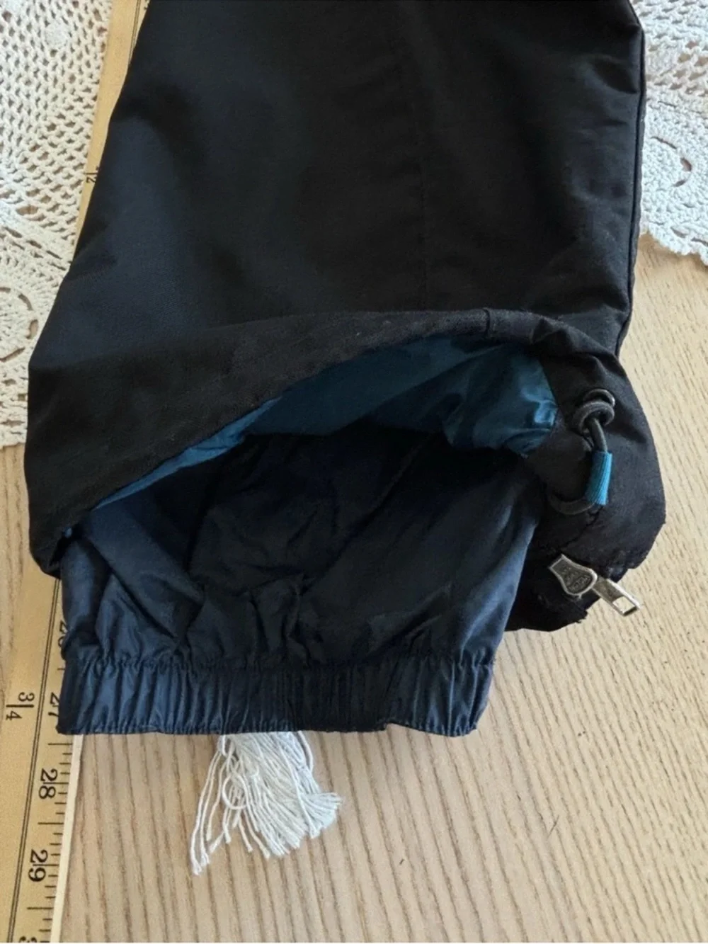 Patagonia Women's Size 8 Short Alpine Pants Snow Ski Snowboard Black - Picture 10 of 12